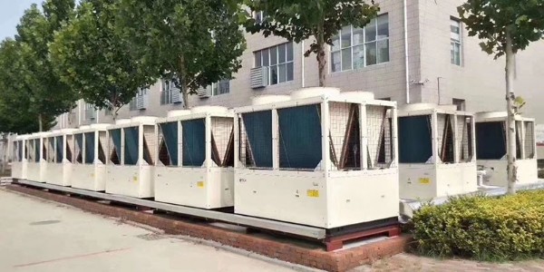 空氣源熱泵是如何完成制熱的？