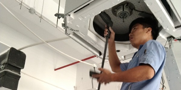 大金中央空調(diào)怎么拆開清洗？