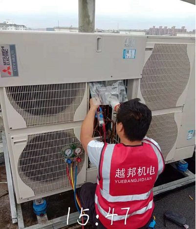 2edce0e6-1cc3-4ba8-b3b2-580aad568094