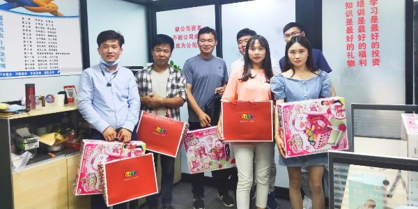 員工關(guān)懷丨兒童節(jié)，愿你童心依舊