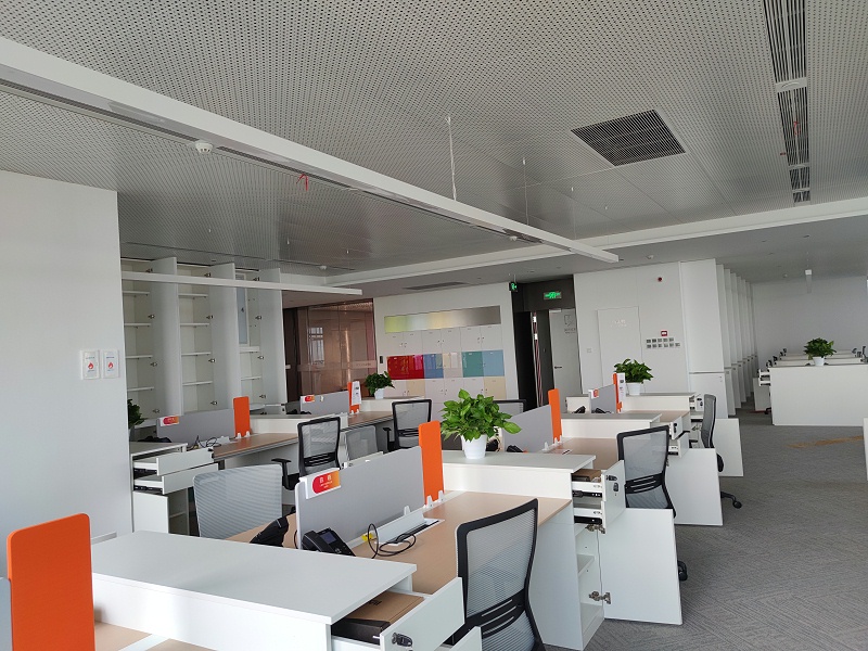 中央空調(diào)安裝有“套路”，選擇越邦機(jī)電，我們將為您提供高品質(zhì)的產(chǎn)品，同時(shí)保證合理設(shè)計(jì)，標(biāo)準(zhǔn)規(guī)范化安裝，有效保障后期運(yùn)行穩(wěn)定性和良好的使用體驗(yàn)。如果您有相關(guān)中央空調(diào)安裝、中央空調(diào)節(jié)能改造、中央空氣凈化、中央空調(diào)維護(hù)保養(yǎng)、熱水凈水、新風(fēng)排風(fēng)、空氣能等業(yè)務(wù)上的問題，可以咨詢我們的在線客服，或者直接撥打我們的免費(fèi)熱線電話400-6969-298或199-0169-9929，我們將竭誠為您服務(wù)。 越邦機(jī)電原創(chuàng)文章，抄襲必究，轉(zhuǎn)載請(qǐng)注明出處并附帶本文鏈接